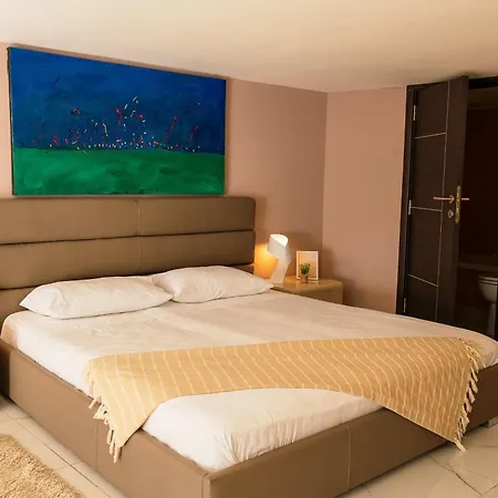 شقة Waterfront Duplex With Spectacular Views
